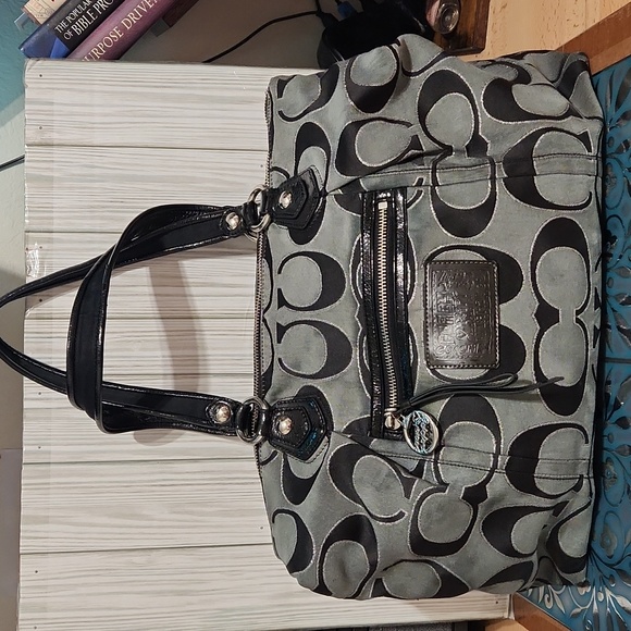 Coach Poppy hand bag - Picture 1 of 16